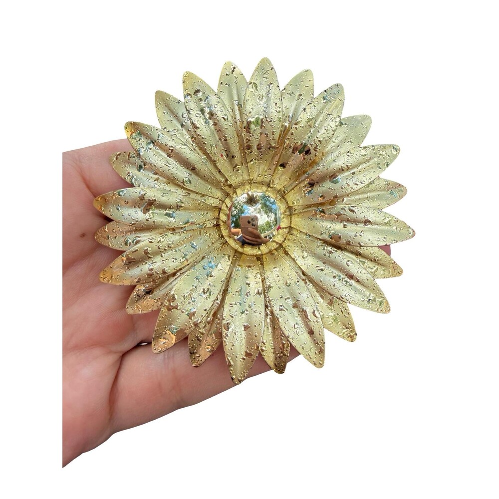 Vintage Jewelry Gold Tone Daisy Brooch Large Gold Flower Pin